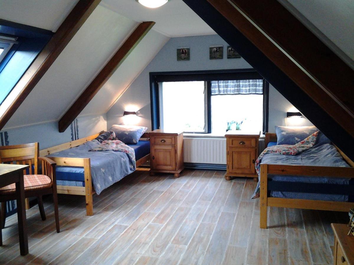 Bed & Breakfast “ Gastvrij Onthaal “ Een-West Kültér fotó