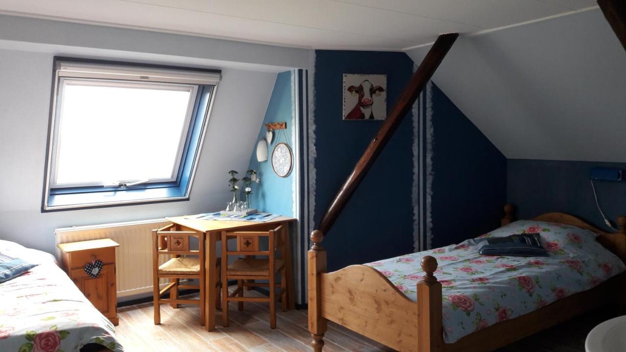 Bed & Breakfast “ Gastvrij Onthaal “ Een-West Kültér fotó