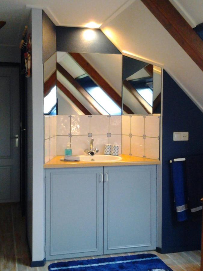 Bed & Breakfast “ Gastvrij Onthaal “ Een-West Kültér fotó