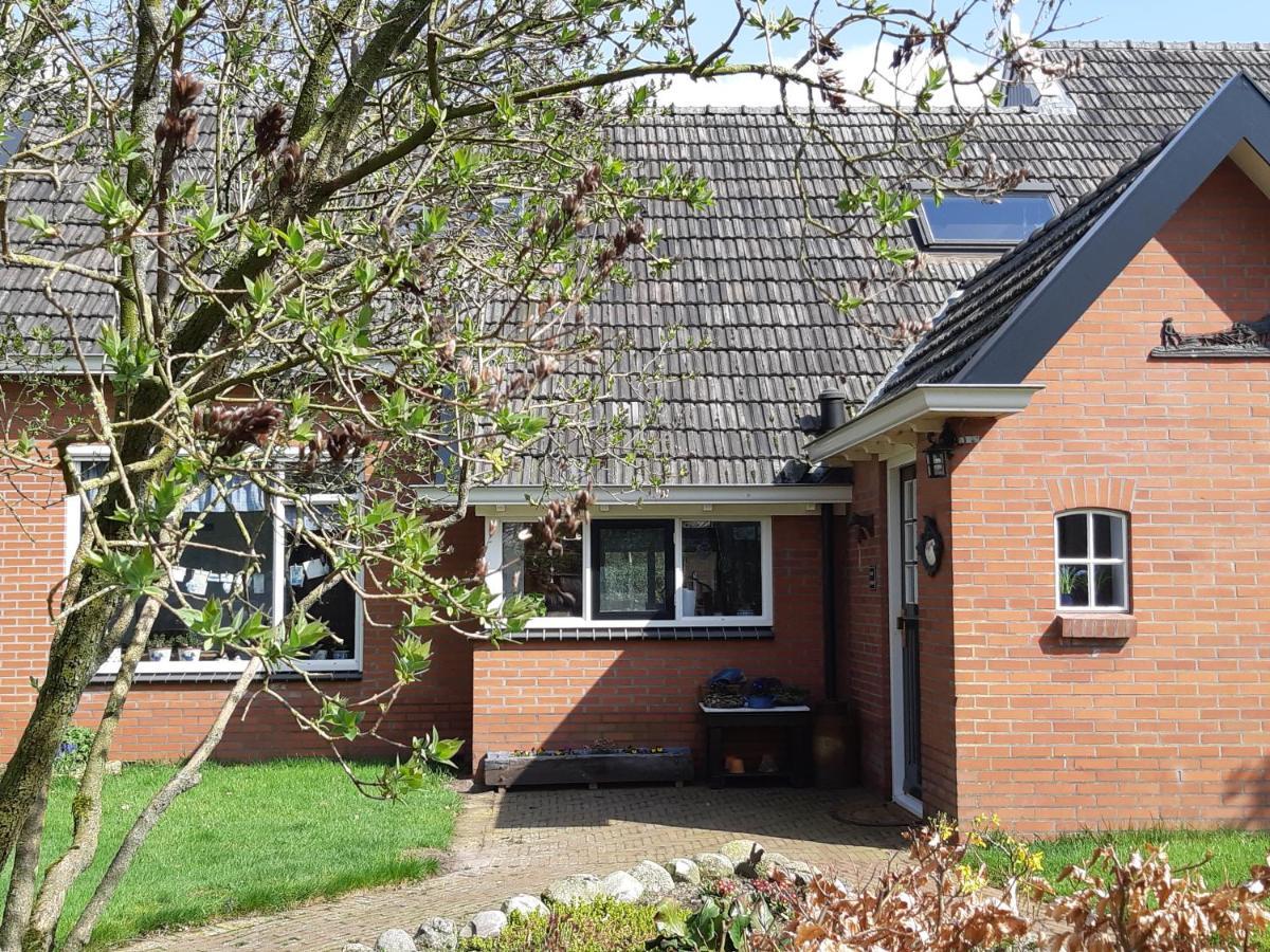 Bed & Breakfast “ Gastvrij Onthaal “ Een-West Kültér fotó
