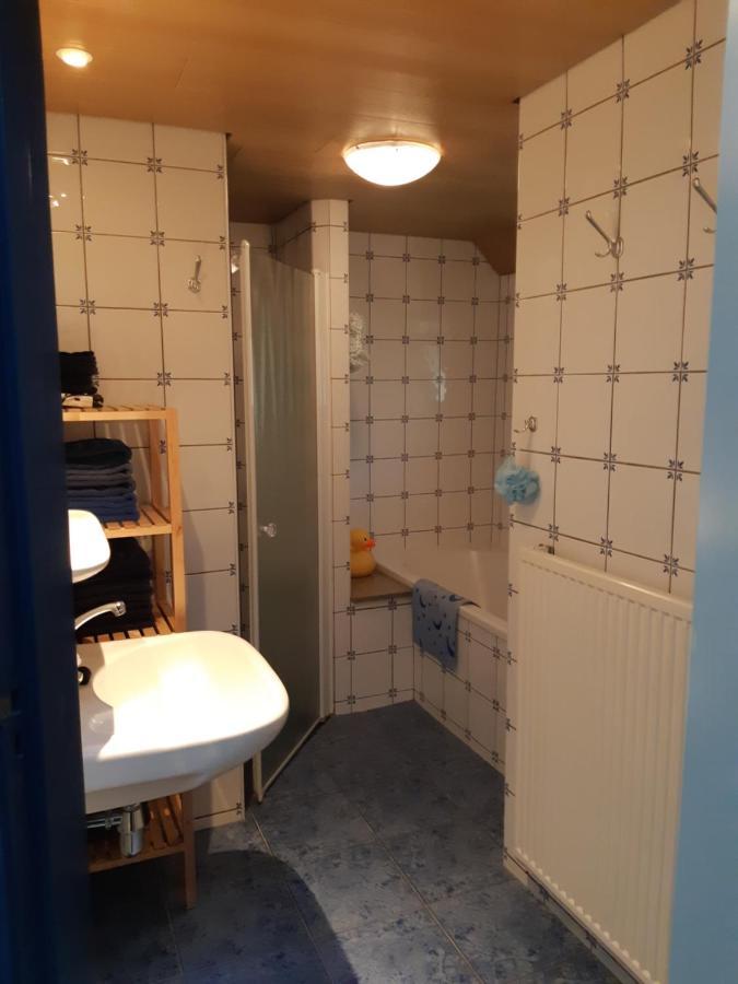 Bed & Breakfast “ Gastvrij Onthaal “ Een-West Kültér fotó